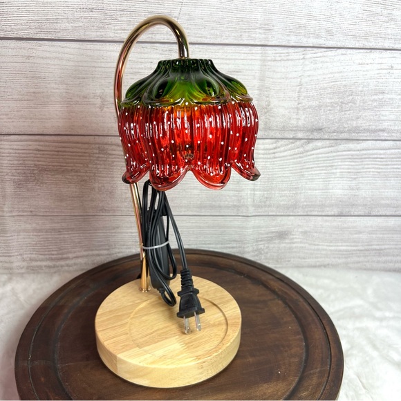 NIB Strawberry Shortcake Viral Strawberry Shaped Candle Warmer Lamp HTF - Picture 10 of 10